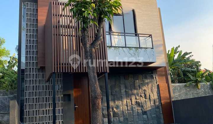 DIJUAL RUMAH BARU MODERN Tropical Balinese, CitraLand Utama, Surabaya Barat 2