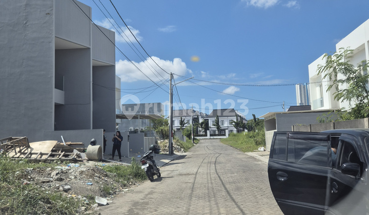 DIJUAL RUMAH KEMBAR 2 SIAP HUNI, Graha Green Garden, Dian Istana, Surabaya Barat 2