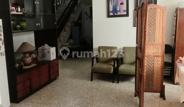 Rumah Kost Strategis di Kawasan Pendidikan dan Perkantoran Sukasenang Rumah Kost Strategis di Kawasan Pendidikan dan Perkantoran Sukasenang