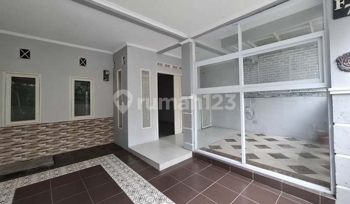 Rumah Siap Huni Dalam Kompleks di Antapani Rumah Siap Huni Dalam Kompleks di Antapani