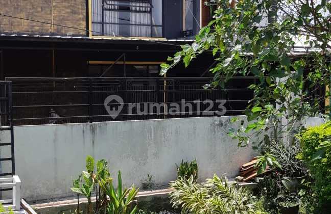 For Sale: Spacious House and Huge Yard in Cimahi 2