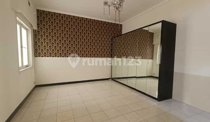 Disewakan Rumah Kota Baru Parahyangan Jingganegara