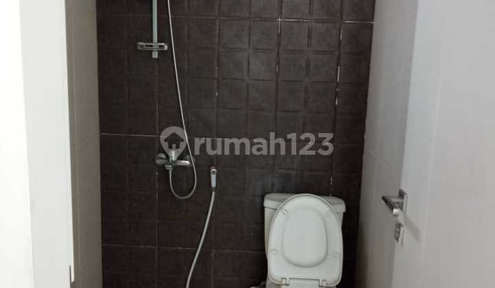 Disewakan Rumah Dgn Halaman Luas, Siap Huni, Lokasi Sejuk Dekat Pondok Hijau - Setiabudi 2