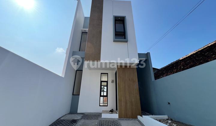 Rumah Minimalis Baru Jadi Suasana Pegunungan Rumah Minimalis Baru Jadi Suasana Pegunungan