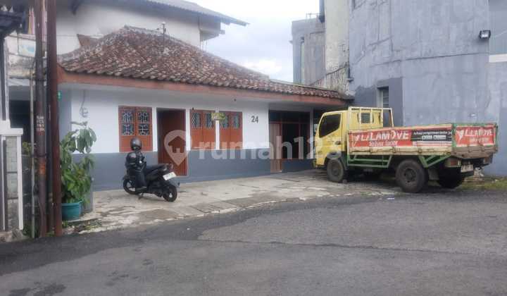 Dikontrakan Rumah Strate6gis di Tengah Kota Bandung Dikontrakan Rumah Strate6gis di Tengah Kota Bandung