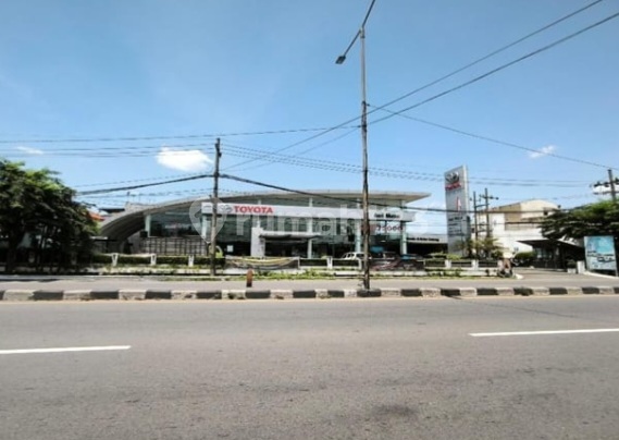 Showroom Toyota di Jual Via Lelang di Jl. Raya Taman Sidoarjo Showroom Toyota di Jual Via Lelang di Jl. Raya Taman Sidoarjo