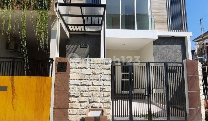 Rumah 2 Lantai Di Jual Di Sutoredjo Surabaya Timur