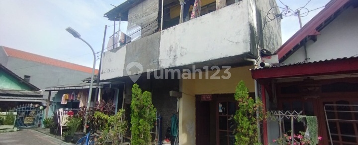Rumah di Juala Via Lelang di Jambangan Surabaya