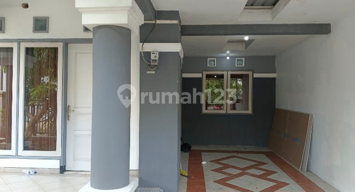 House for Sale via Auction in Graha Tirta Waru Housing Complex, Sidoarjo 2