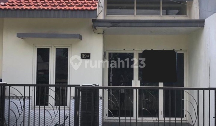 Rumah di Jual di Kebraon