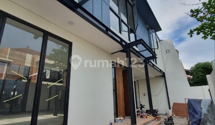 New House For Sale In Sutoredjo Surabaya 2
