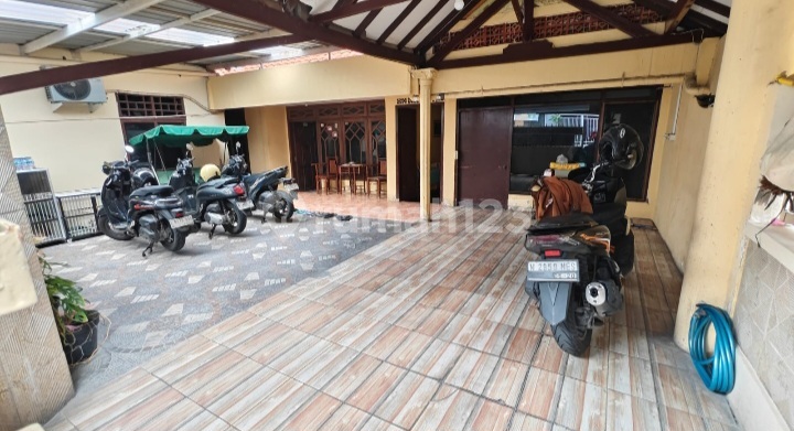 House + Boarding House for Rent in Pakis Tirtosari Surabaya