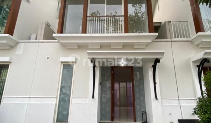 Disewakan Rumah 2 Lantai, 3 Kamar di Grand Harvest Wiyung, Lokasi Nyaman & Siap Huni