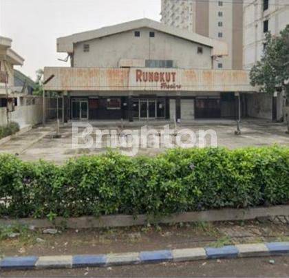 GEDUNG DI JL ABDUL KARIM RUNGKUT SURABAYA 1