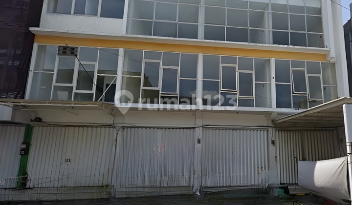 For Sale / Rent 3 Shop Houses on Embong Kemiri Street Surabaya (Next to Embong Cerme Street) 1