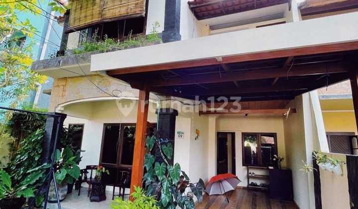 Rumah Mewah 2 Lantai Full Furnish Di Puri Gading - Jimbaran 2