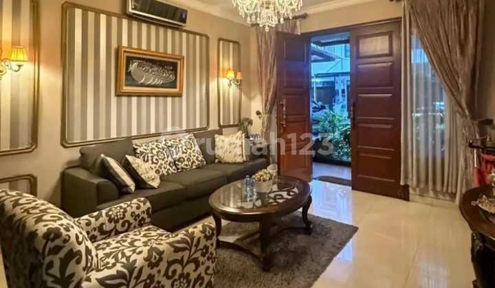 Lucky to Buy a House in an Elite Complex in South Jakarta Ready to Live In 2