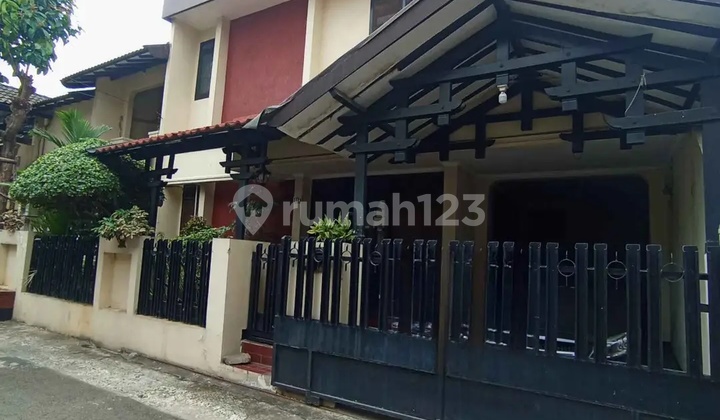 Sell Cheap Ready-to-Occupy House in Rawamangun Housing 2