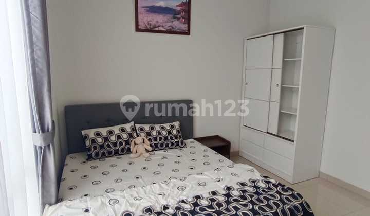 Rumah Baru Serah Terima, Full Furnished, Lihat Pasti Suka dan yang Pasti Bebas Banjir di Cluster Viola Sumarecon Crown Gading 2