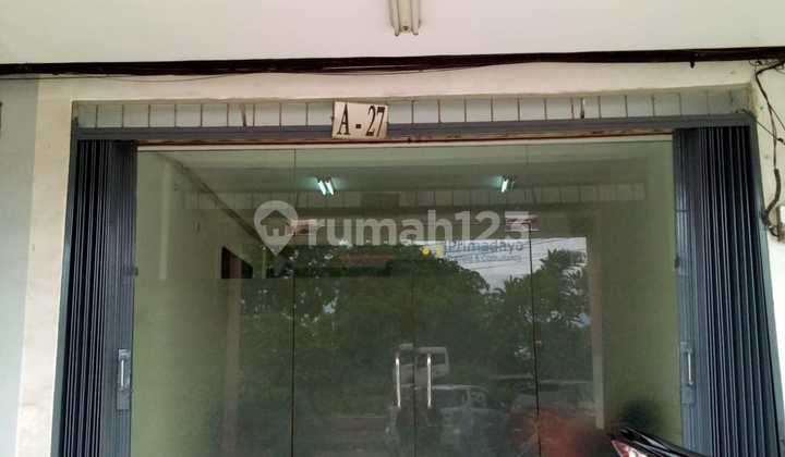 Strategic Location Commercial Building Suitable for Office Use, Close to Industrial Area Mm2100. 1