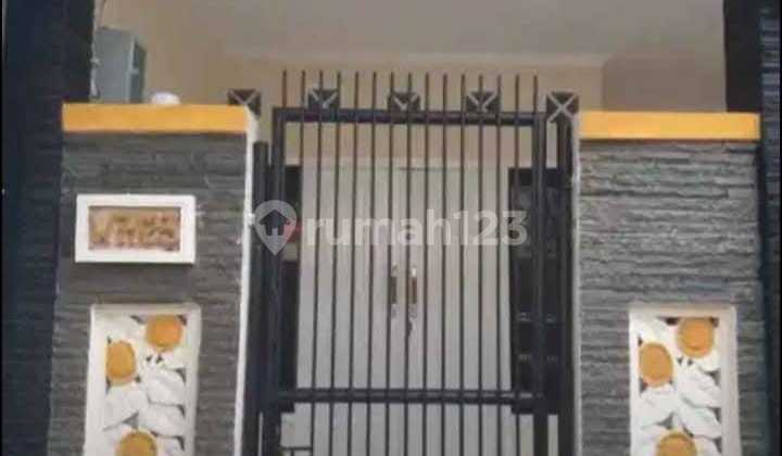 Nice House with a Fish Pond, Cool, Quiet, and Safe in Karang Satria Mutiara Gading 2 2