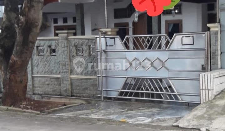 Rumah Besar Siapa Cepat Dapat Didaerah Perum Bumi Dirgantara Dekat Mabes Auri Dan Smpn 24