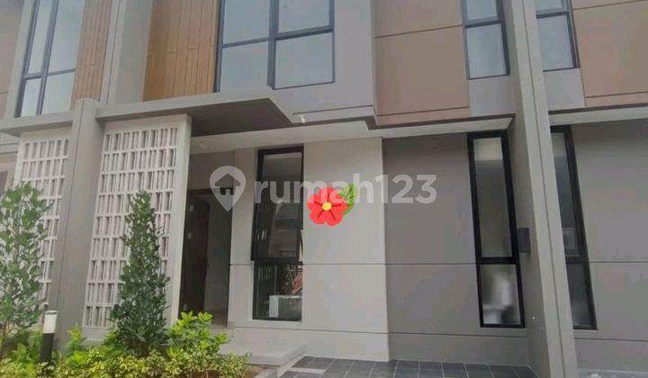 Rumah Baru Serah Terima, Full Furnished, Lihat Pasti Suka dan yang Pasti Bebas Banjir di Cluster Viola Sumarecon Crown Gading Rumah Baru Serah Terima, Full Furnished, Lihat Pasti Suka dan yang Pasti Bebas Banjir di Cluster Viola Sumarecon Crown Gading