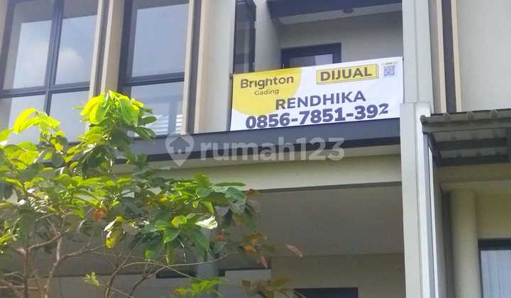 Rumah Mewah Dengan View Danau Dan Taman Yang Indah, Dekat Mall Living World, Sekolah, Tempat Ibadah, Go Wet, Dan Jalan Tol