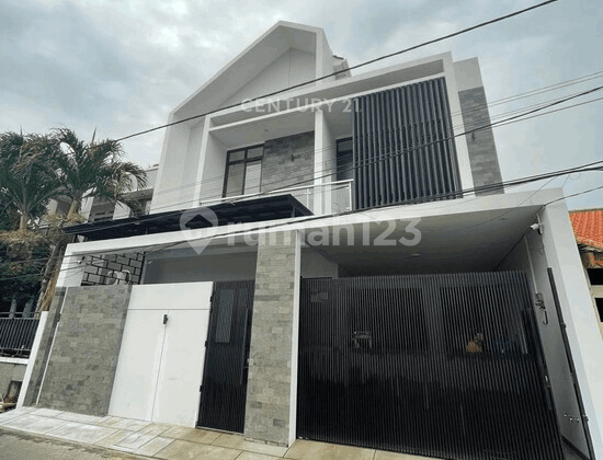 Rumah Semi Furnished Lokasi Strategis di Johar Baru S9414 Rumah Semi Furnished Lokasi Strategis di Johar Baru S9414