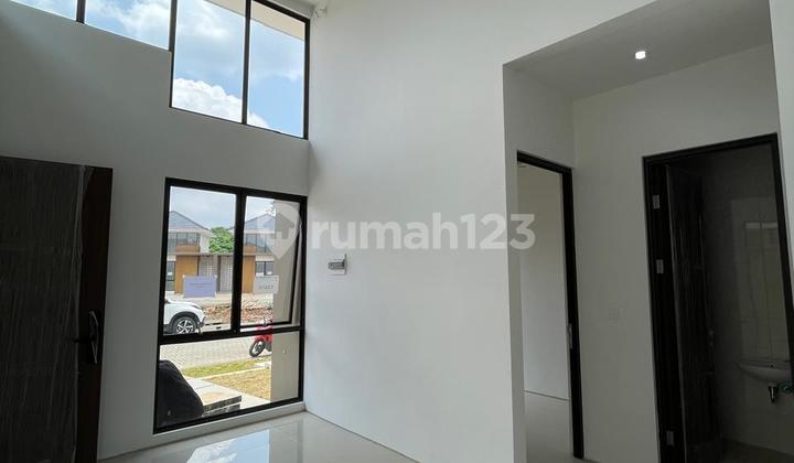 Ready-to-Occupy Modern Minimalist Citra Garden Serpong Beautiful House Ready-to-Occupy Modern Minimalist Citra Garden Serpong Beautiful House