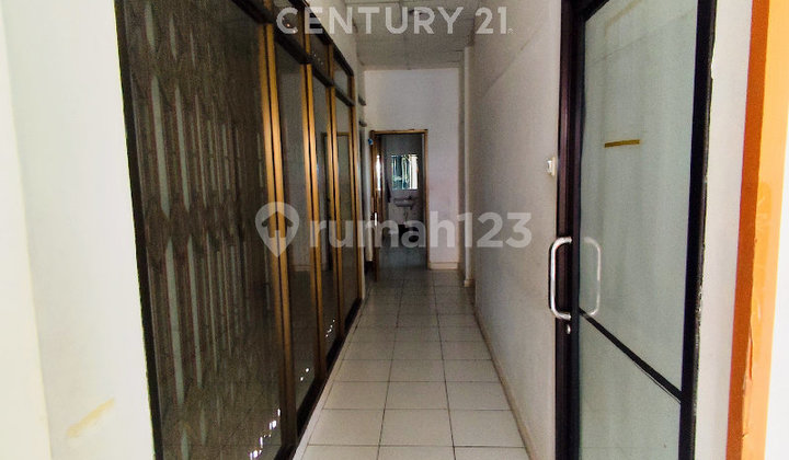 Strategic Hook Ruko Artha Gading in Kelapa Gading R2320