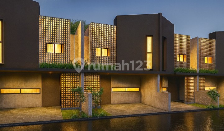 Jl. Kaliurang Km.10 Sleman, Rumah Jogja Model Industrial Bonus Kolam Renang