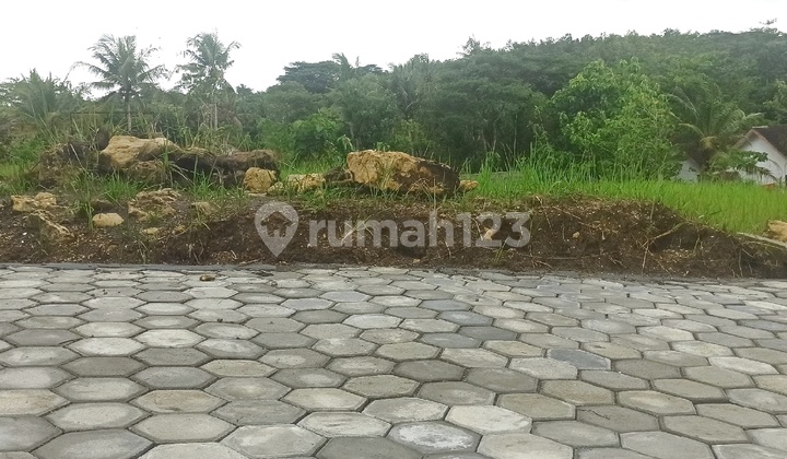 Dekat Pemda Wates Tanah Jogja di Jl. Nasional III Wates 