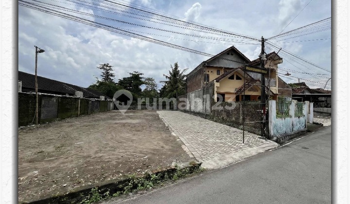 Tanah Startegis Jl. Damai Dekat Hotel Hyatt- SHM di Ngaglik