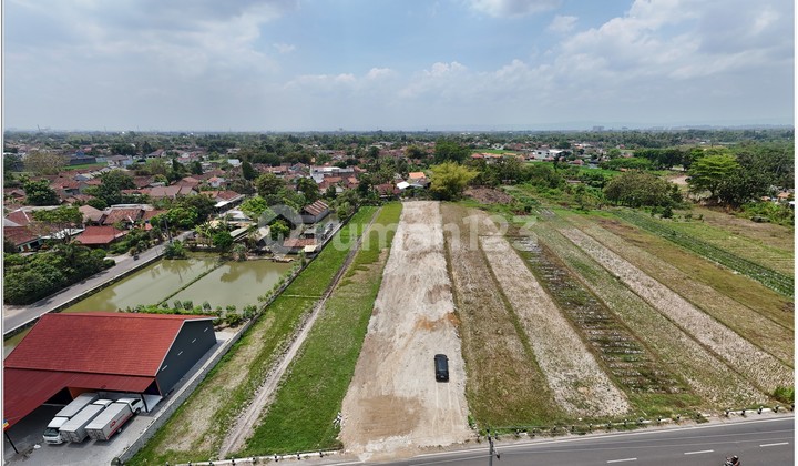 SHM Land for Yard in Gamping, Jogja, Beside the Main Road, Suitable for Business SHM Land for Yard in Gamping, Jogja, Beside the Main Road, Suitable for Business