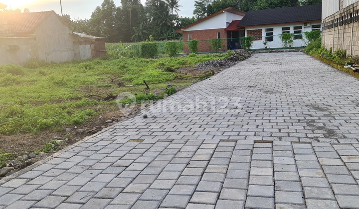 Tanah SHM Sleman, Yogyakarta. Dekat kampus UGM, dan Monumen Jogja kembali Jl. Palagan Tanah SHM Sleman, Yogyakarta. Dekat kampus UGM, dan Monumen Jogja kembali Jl. Palagan