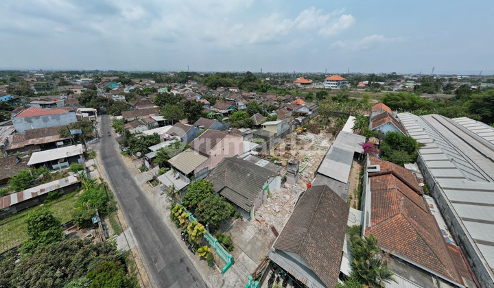 Maguwoharjo Jogja near the stadium, 8m wide access road, Build Ready, Freehold Land Certificate for Yard.