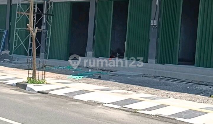 Good and Strategic Shop House in the City Center 1