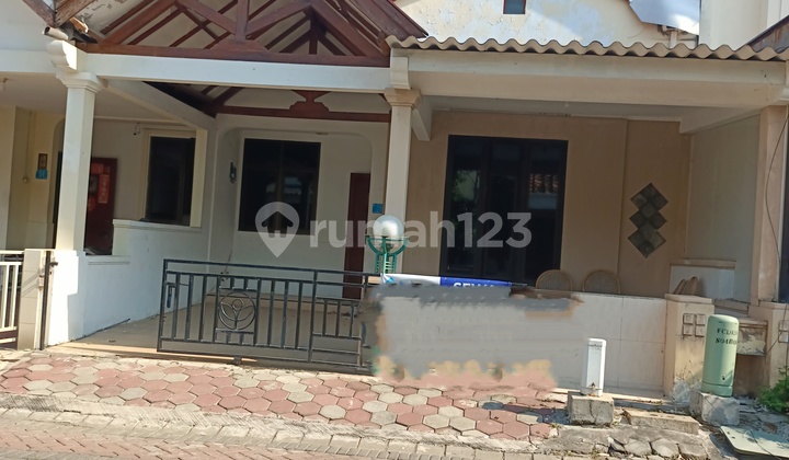 Safe House. Quiet and Certain.