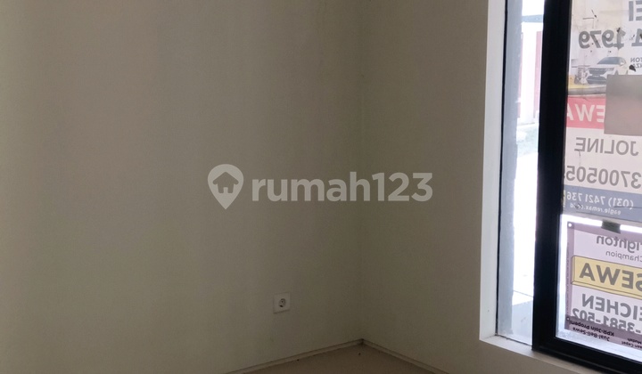 rumah disewakan northwest lake Citraland 2