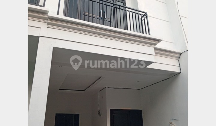 Rumah Baru 2 Lantai Lokasi Strategis Srengseng Sawah 500 JT