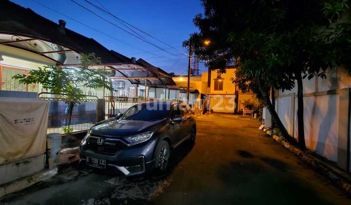 For Sale Ready-to-Occupy House Located in West Jakarta 2