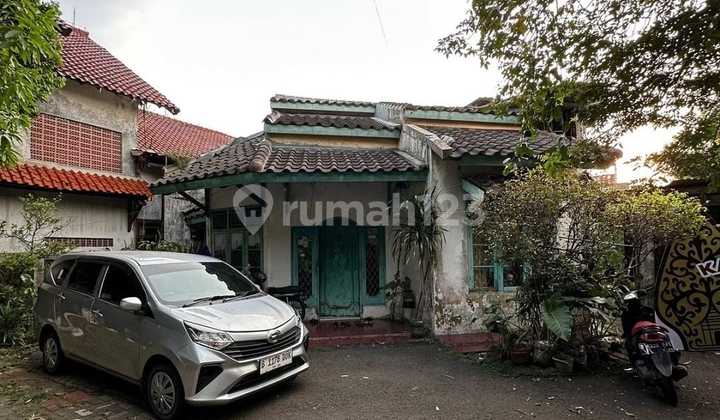 Jual Cepat Rumah Tua SHM – Tanah Luas 420 m² Harga Nego Jual Cepat Rumah Tua SHM – Tanah Luas 420 m² Harga Nego