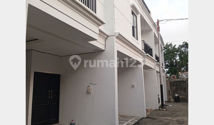 Rumah Baru 2 Lantai Lokasi Strategis Srengseng Sawah 500 JT 2