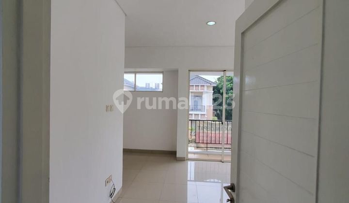 For Sale Cheap And Rare!! Residence One Hook Position SHM 2