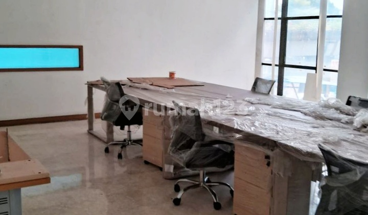 Office Space Jl. Kramat Raya Senen 324m2