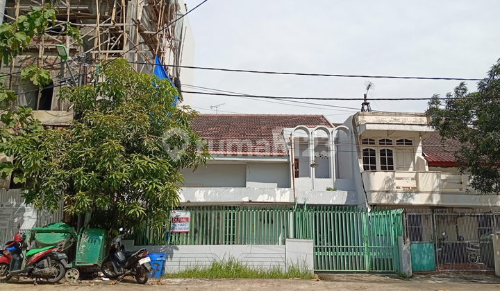 Rumah Muara Karang Hitung Tanah Blok Favourite 10X20