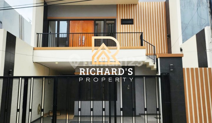 Brand New House Muara Karang 8X15 Facing North