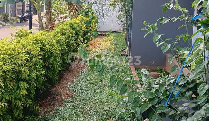 House with Garden in Cibubur Area, Front Location Very Strategic 2