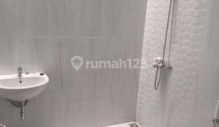 Dijual Rumah Dua Lantai Terenovasi Di Kotawisata Cibubur 2